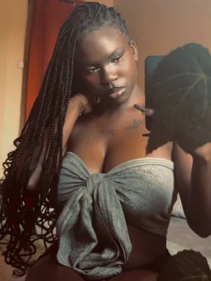 Horny Kenyan Ebony Princess Home Alone, Big Ass Waiting