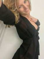 WILD COUGAR ON THE PROWL