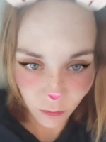 Lonely milf looking to make friends