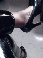 Body worship welcome