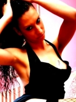 Mistress crushes youzz