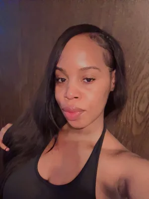 Sweet voice, flirty energy, and conversations that keep you coming back